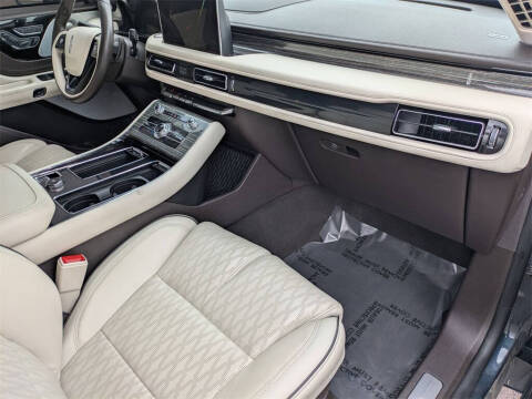 2022 Lincoln Aviator Black Label