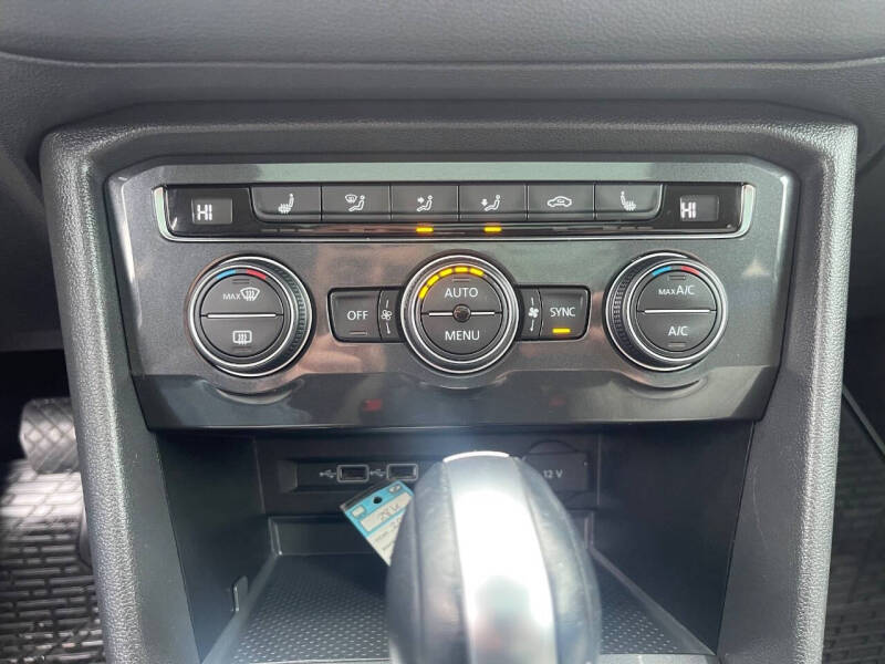 2018 Volkswagen Tiguan 2.0T SEL 4Motion