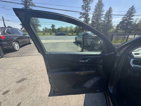 2018 GMC Acadia SLE-2