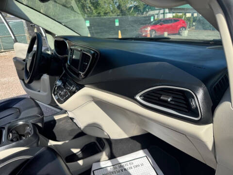 2020 Chrysler Voyager LXi