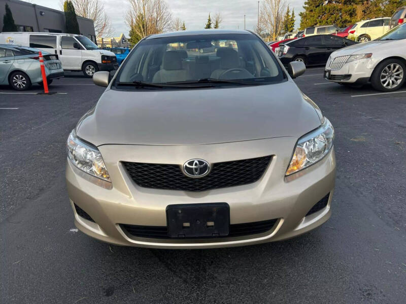 2009 Toyota Corolla LE photo 2