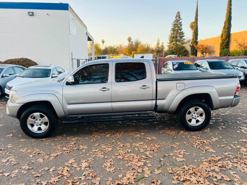 2015 Toyota Tacoma Base photo 5