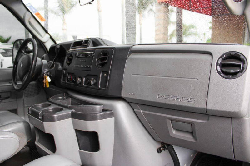 2014 Ford E-Series