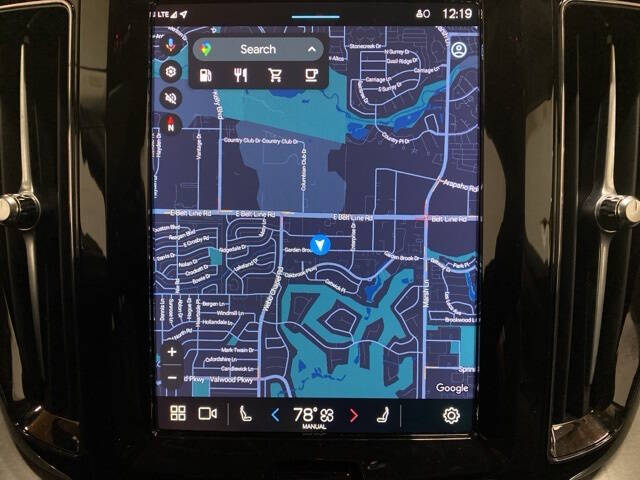 2025 Volvo XC60 B5 Plus Dark Theme