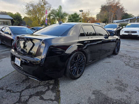 2017 Chrysler 300 C