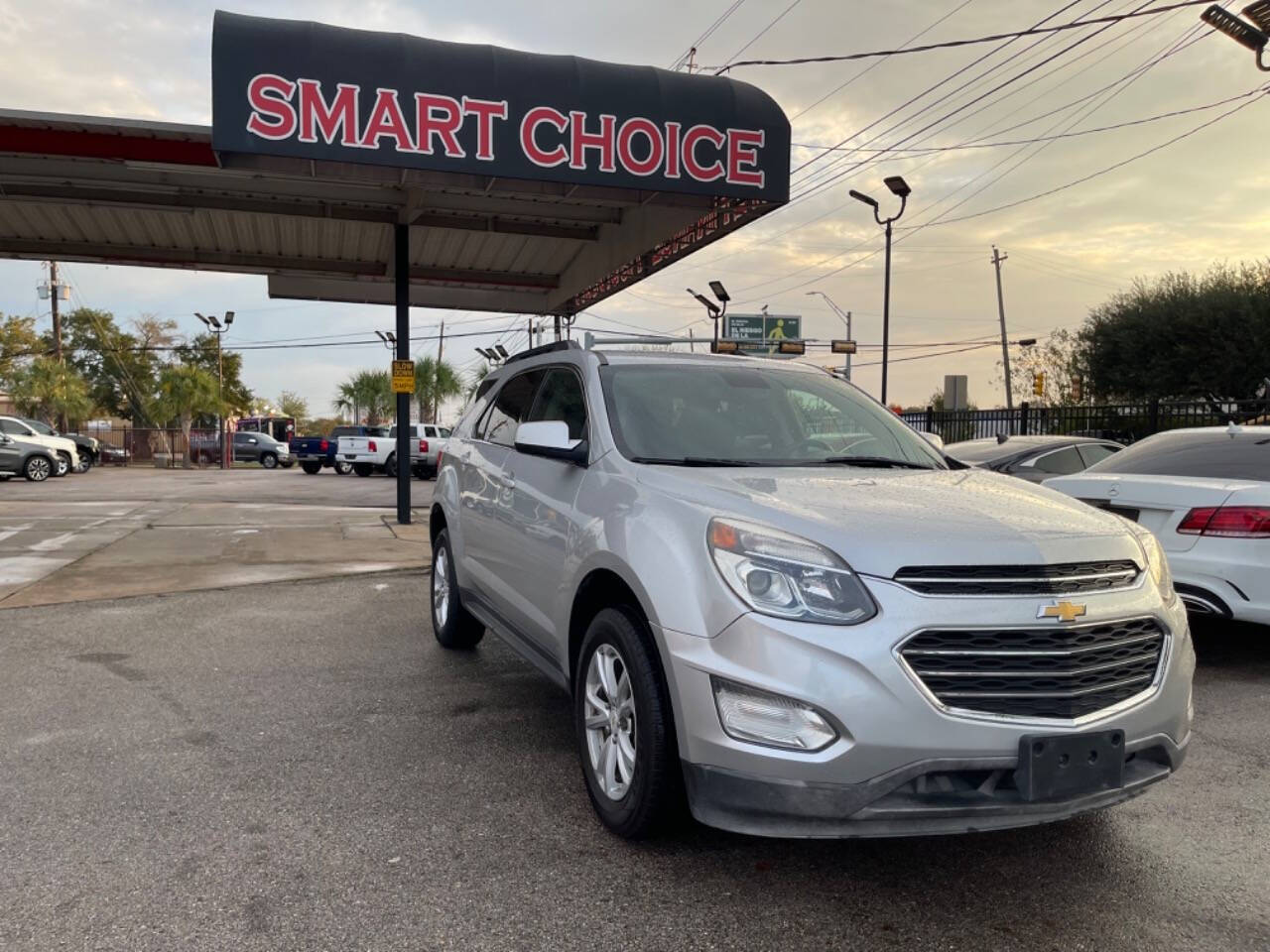 2017 Chevrolet Equinox for sale at SMART CHOICE AUTO in Pasadena, TX