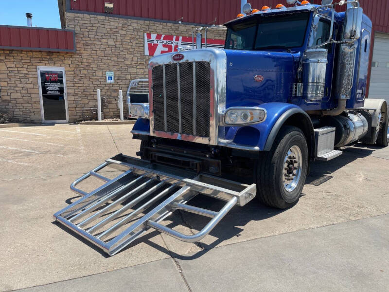 2015 Peterbilt 389