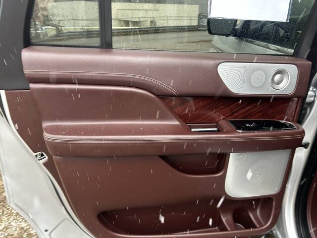 2019 Lincoln Navigator L Black Label