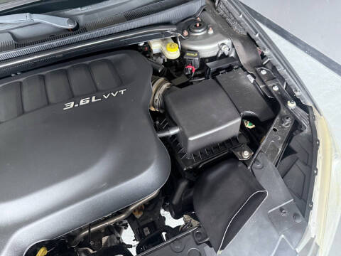 2013 Chrysler 200 Touring