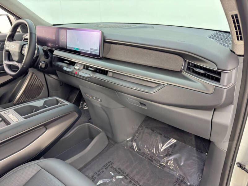 2024 Kia EV9 Light Long Range