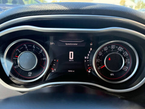 2015 Dodge Challenger SXT Plus