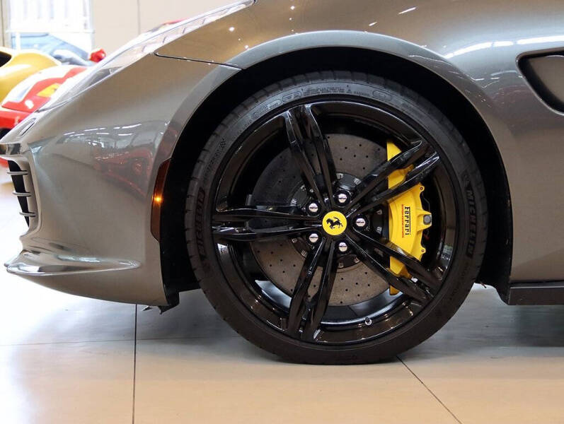 2017 Ferrari GTC4Lusso