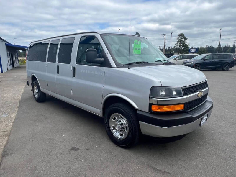 2017 Chevrolet Express LT 3500