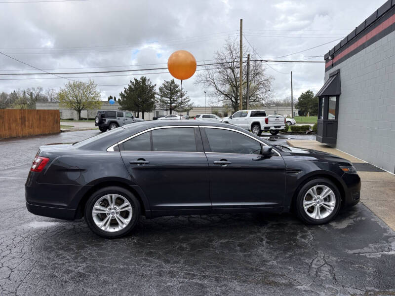 2017 Ford Taurus SEL