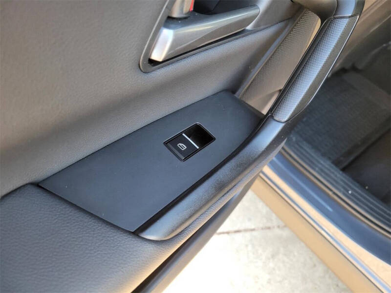 2025 Mazda CX-50 2.5 S Preferred