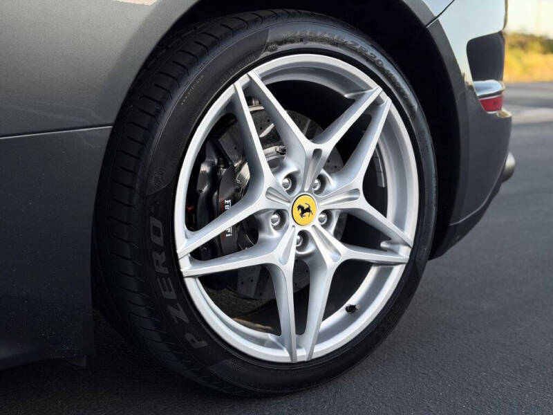 2016 Ferrari California T