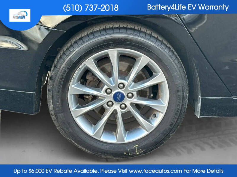 2017 Ford Fusion SE