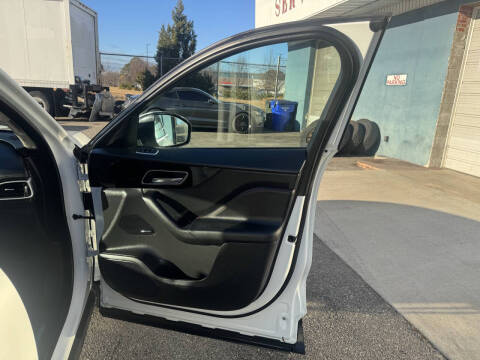 2019 Jaguar F-PACE 30t Prestige