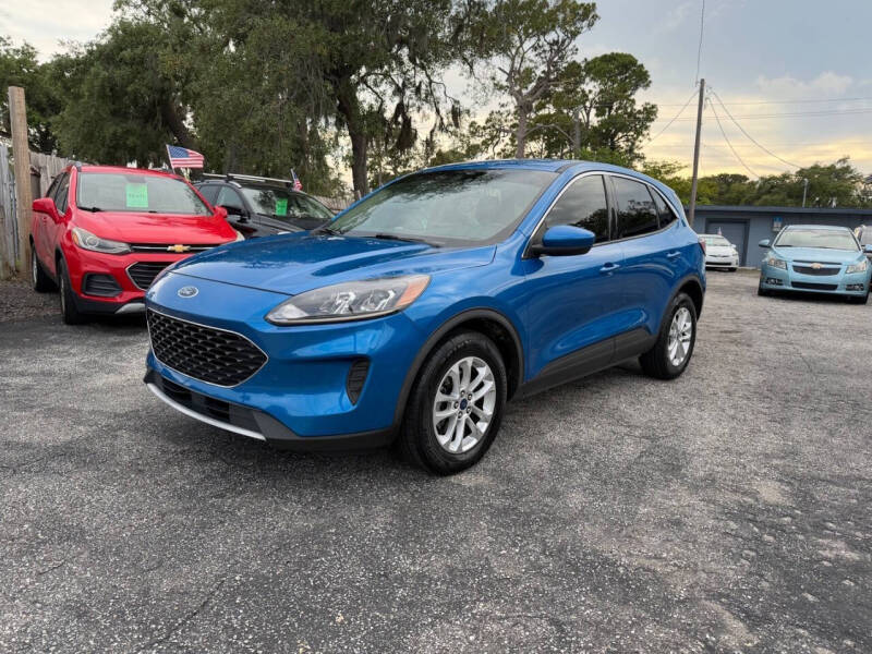 2020 Ford Escape SE