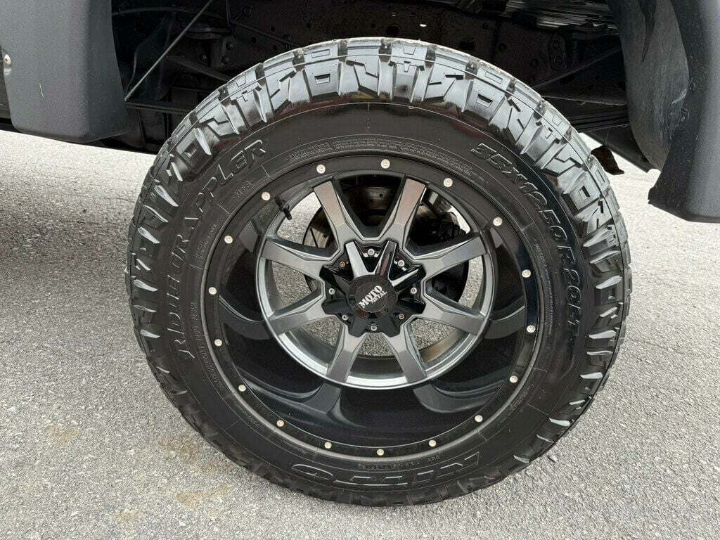 2005 Ford F-350 Super Duty 11