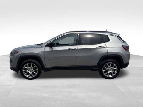 2022 Jeep Compass Latitude Lux