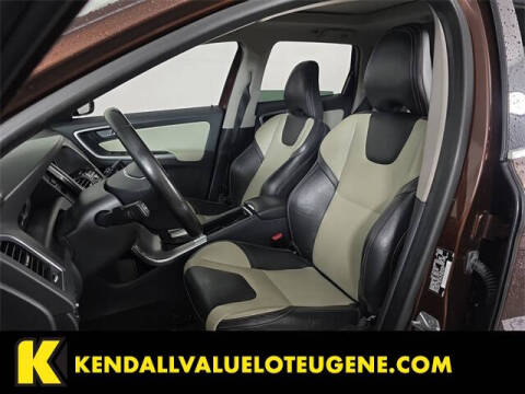 2017 Volvo XC60 T6 Dynamic