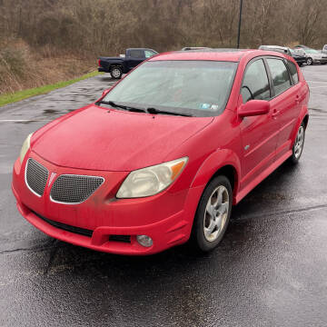 2006 Pontiac Vibe for sale at Court House Cars, LLC in Chillicothe OH