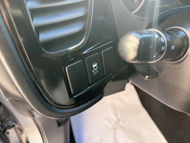 2014 Mitsubishi Outlander ES