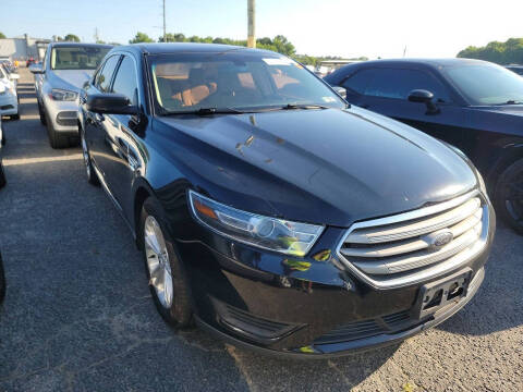 2016 Ford Taurus SE