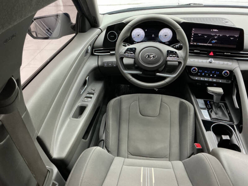 2023 Hyundai Elantra