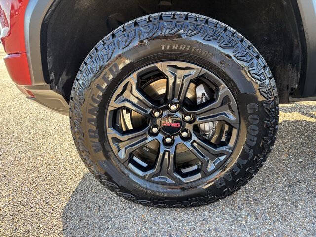 2024 GMC Canyon Elevation