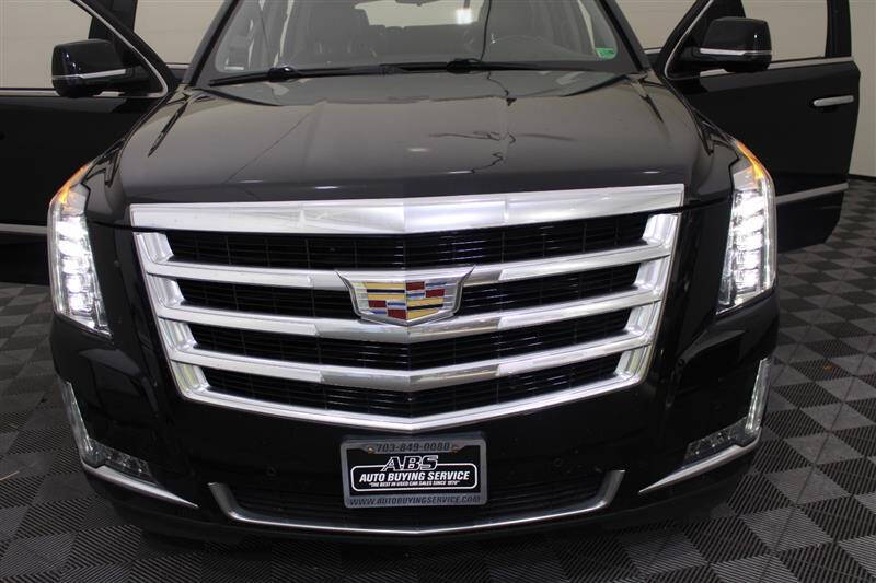 2018 Cadillac Escalade ESV Luxury