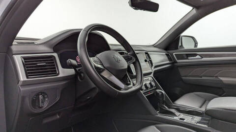 2023 Volkswagen Atlas Cross Sport SE