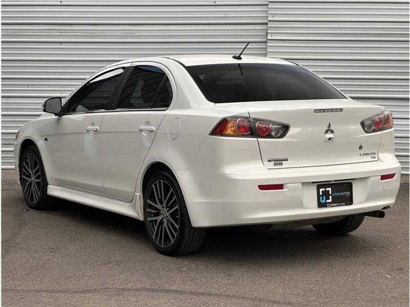2017 Mitsubishi Lancer