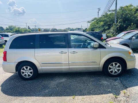 2012 Chrysler Town and Country Touring