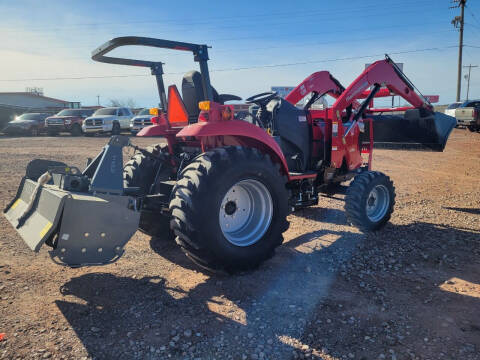 2025 Mahindra 1635 HST