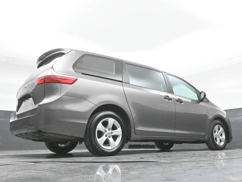 2016 Toyota Sienna L 7-Passenger
