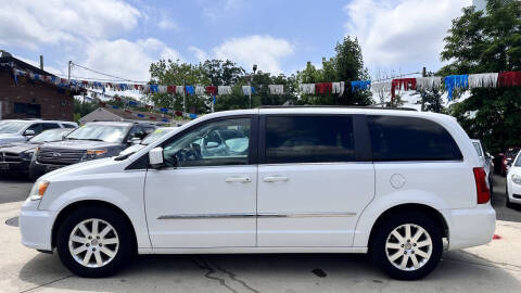 2014 Chrysler Town and Country Touring