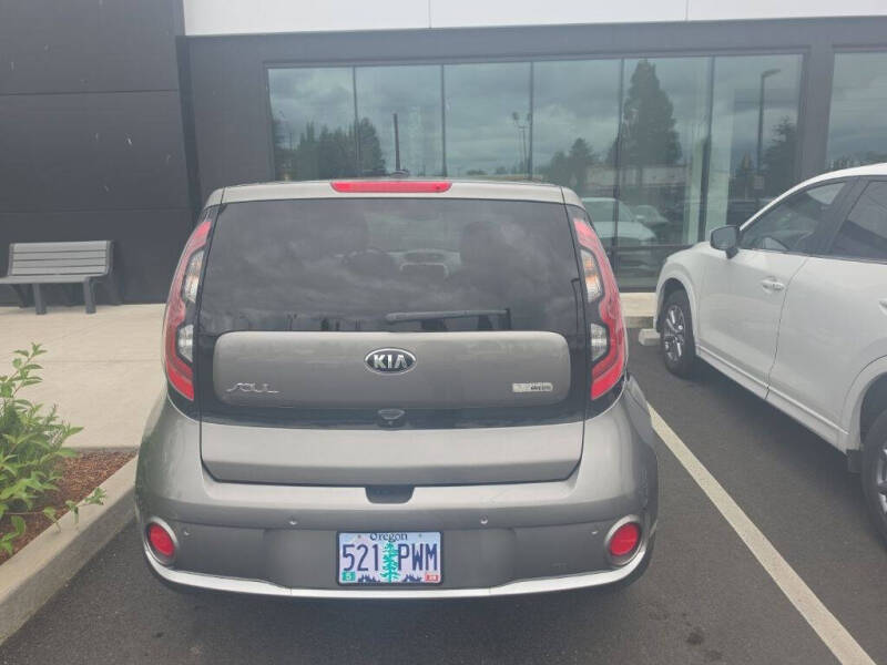 2016 Kia Soul EV +