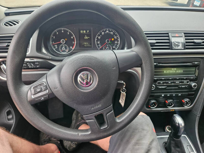 2013 Volkswagen Passat S PZEV