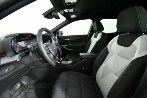 2025 Chevrolet Trax RS