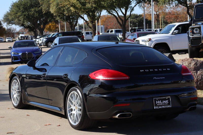 2016 Porsche Panamera Edition