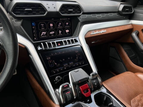 2019 Lamborghini Urus