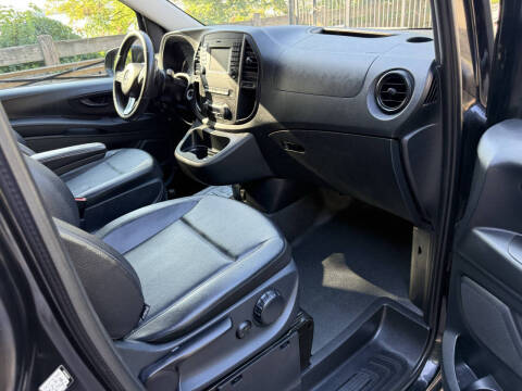 2018 Mercedes-Benz Metris Passenger