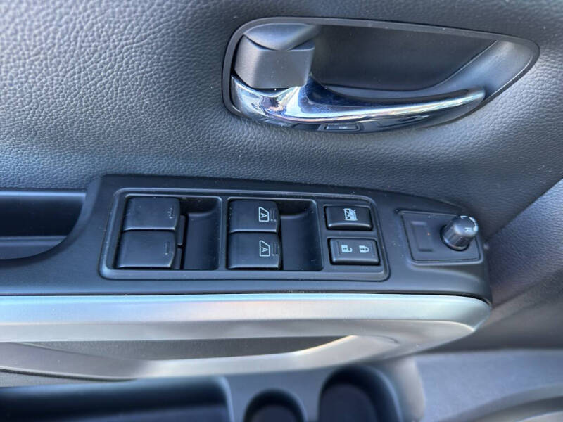 2024 Nissan Titan XD SV