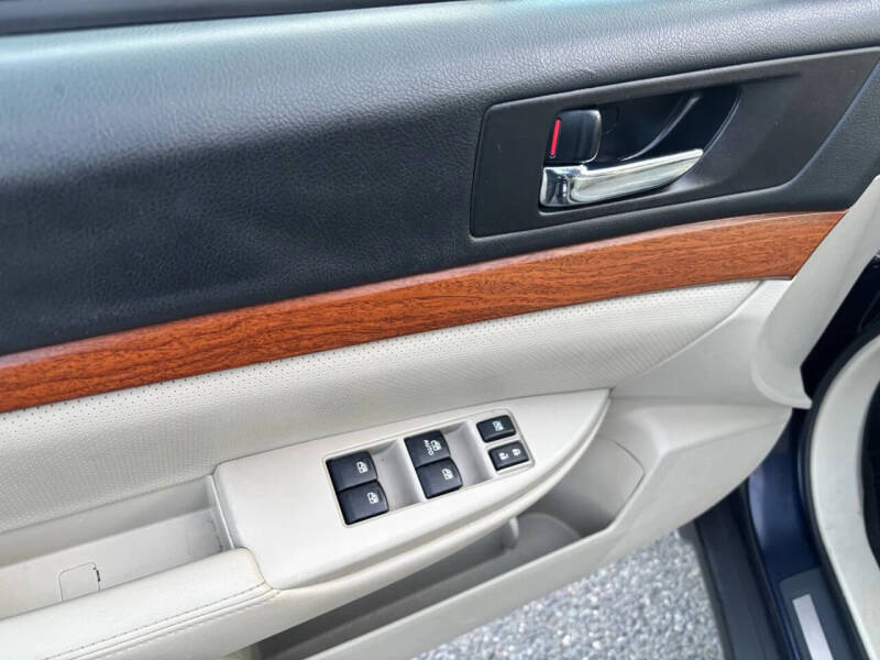 2013 Subaru Outback 2.5i Limited