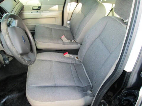 2010 Ford Crown Victoria