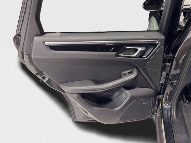 2017 Porsche Macan S