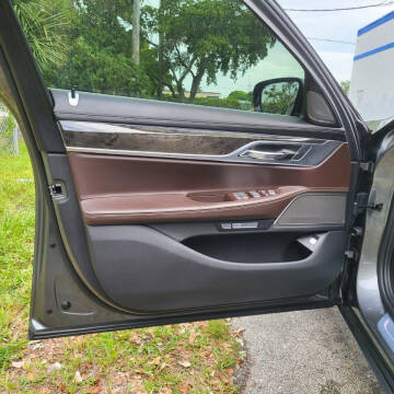 2017 BMW 7 Series 740i