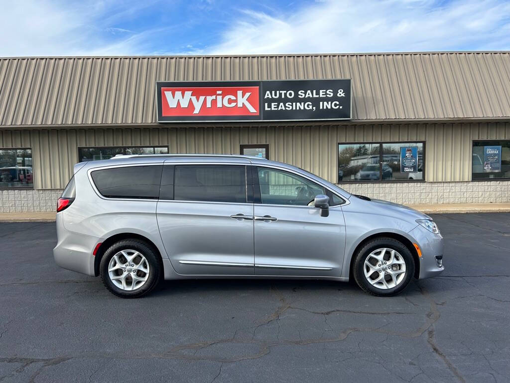 2017 Chrysler Pacifica for sale at Wyrick Auto Sales & Leasing Inc in Zeeland, MI